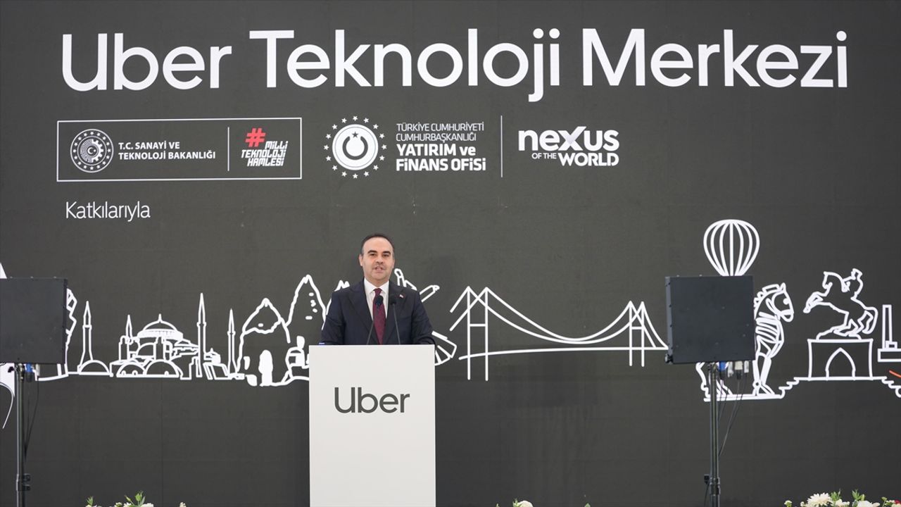 Bakan Kacır: Uber 200 milyon dolarlık yatırımla Türkiye'de teknoloji merkezi kurmak üzere adım atıyor