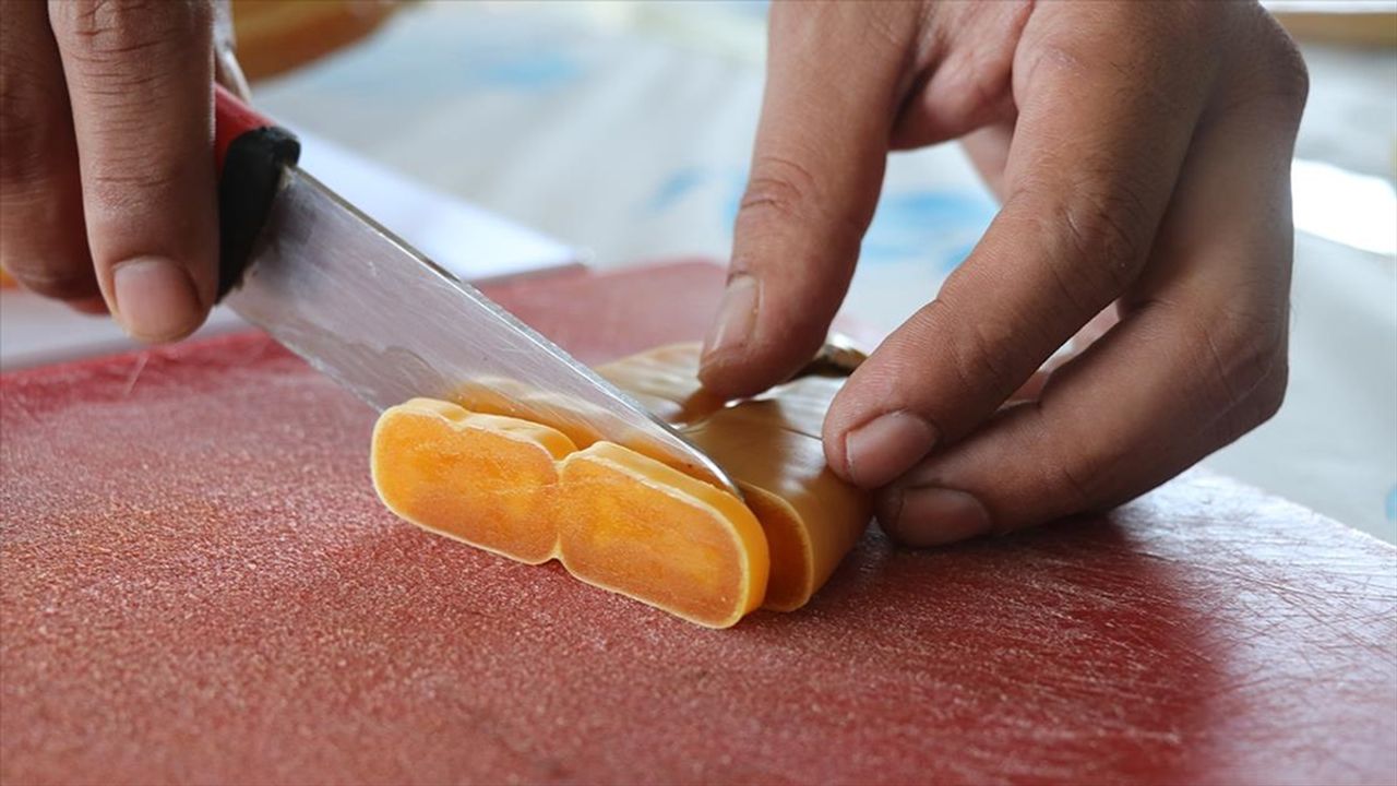 Çukurova'nın dalyan havyarı sofraları süslüyor