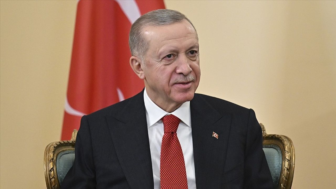 Cumhurbaşkanı Erdoğan, A Milli Kadın Futbol Takımı'nı tebrik etti