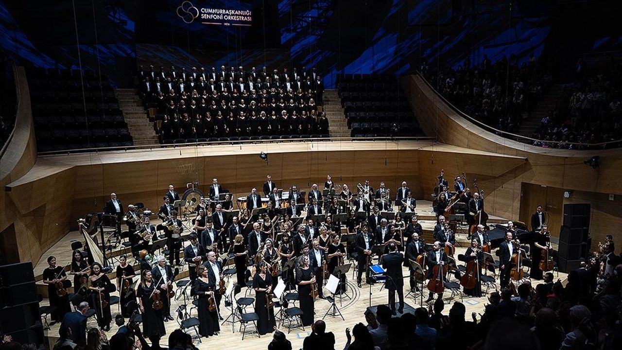 Cumhuriyet'in 102. yılı konserlerle kutlanacak