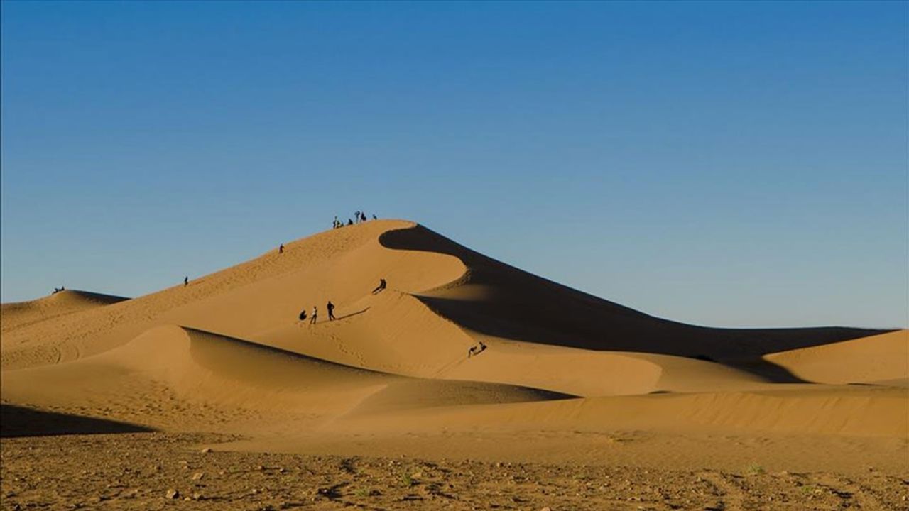 Fas, Çöl Bölgesi'nde yapılan altın araştırmalarında sonuç elde ettiğini duyurdu
