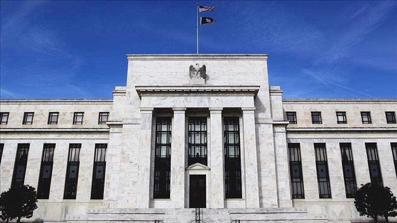 Fed gelecek haftaki politika toplantısı öncesi sınırlı veriyle yön arıyor