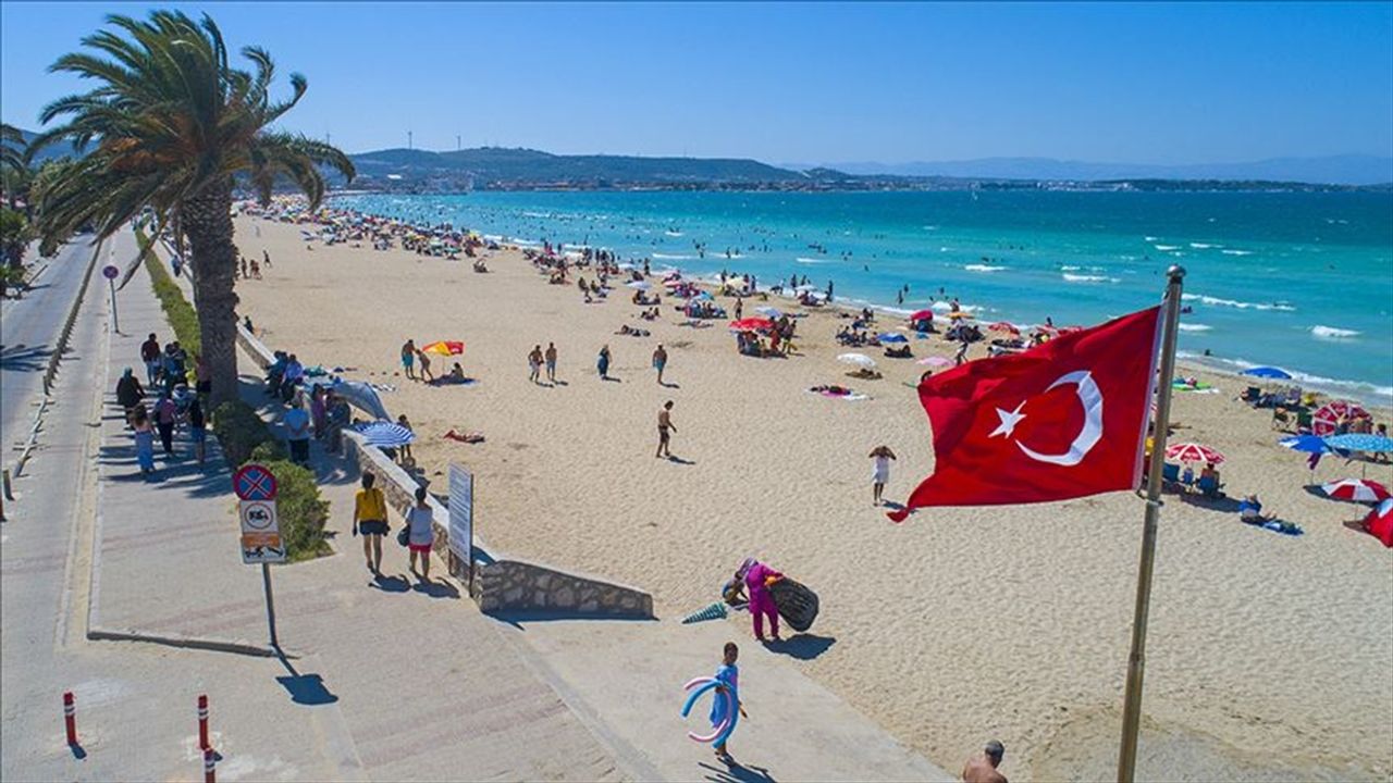 Türkiye'nin turizm geliri yılın üçüncü çeyreğinde yıllık bazda yüzde 3,9 arttı
