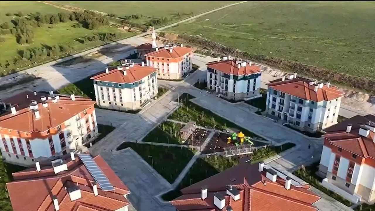 Yüzyılın Konut Projesi'yle 81 ilde 500 bin sosyal konut inşa edilecek