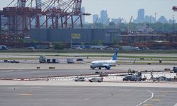 ABD'de teknik sorunların yaşandığı Newark Liberty Uluslararası Havalimanı'nda uçuşlar azaltılacak