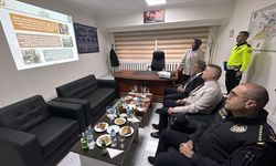 Ardahan polisi POLHANE projesi ile bir yılda 10 bin haneyi ziyaret etti