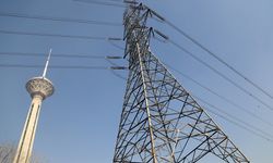 Enerji sıkıntısı yaşanan İran'da, aşırı tüketimde bulunan yüzlerce evin elektriği kesildi