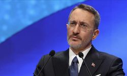 İletişim Başkanı Altun, İzmir'de gazetecileri darbedenleri kınadı