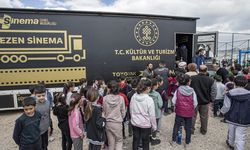 Kültür ve Turizm Bakanlığının "Gezen Sinema" tırı 7 yılda 358 ilçeye ulaştı