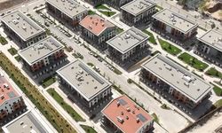Bakan Kurum, yeniden inşa edilen Azerbaycan Mahallesi ve Ebrar Sitesi'nin görüntülerini paylaştı