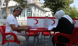 Hastalara umut olan abla kardeş, kan bağışında birbiriyle yarışıyor