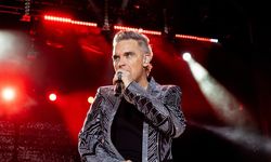 İngiliz şarkıcı Robbie Williams, 7 Ekim'de İTÜ Stadyumu'nda konser verecek