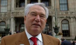 Kırgız yazar Aytmatov, "Cengiz Aytmatov, Türk Dünyası'nın Geleceği" forumu ile anılacak