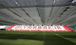 Diyarbakır ve Elazığ'da statlardaki çimler kavurucu sıcaktan perdeleme ve fan sistemiyle korunuyor