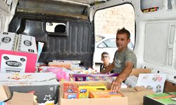 Minibüsüyle köyleri gezen seyyar esnaf 16 yıldır takas usulüyle satış yapıyor
