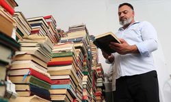Şehit babası oğlunun hayrına, yıpranan Kur'an-ı Kerimlerin onarımını sağlıyor