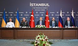 Türkiye'nin ara buluculuğundaki Türkiye-Rusya-Ukrayna Üçlü Toplantısı İstanbul'da başladı