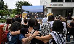 ABD'de göstericiler, medyanın Gazze'ye saldırılar konusunda taraflı olmasını protesto etti