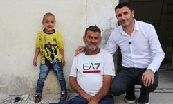 Ağrılı engelli vatandaş hayırseverlerin desteğiyle onarılan evinin mutluluğunu yaşıyor