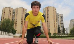 Antrenör annesinin yönlendirmesiyle atletizme başlayan genç, hayalini kurduğu milli formayı giydi