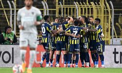 Fenerbahçe, ligdeki ilk 3 puanını 3 golle aldı