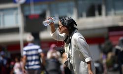Hava sıcaklığı 22 ilde 40 derece ve üzerini gösterdi