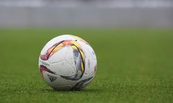 Köln, Middlesbrough'dan Rav van den Berg'i kadrosuna kattı