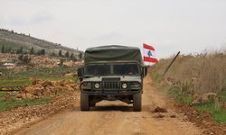 Lübnan'da hükümet Hizbullah dahil tüm silahlı varlığın devlet tekeline alınmasını kabul etti