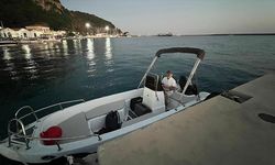 Tonozdan kopup Çeşme'den Sisam'a sürüklenen tekne Türkiye'ye getirildi