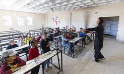 UNRWA: Gazze'de 660 bin çocuk üçüncü yıldır okula gidemiyor