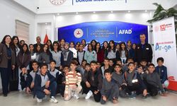 AFAD ekipleri eğitimlerle öğrencilere afet bilinci aşılıyor
