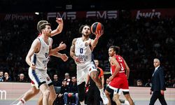 Anadolu Efes, Yunanistan ekibi Olympiakos'u 82-78 yendi