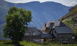 Bosna Hersek'te teknolojiden uzak, doğasıyla öne çıkan dağ köyü: Lukomir