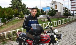 Cezadan sonra kask kullanmaya başlayan kurye, kaza geçirince polise teşekkür etti