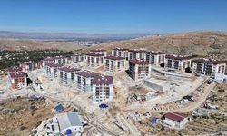 Depremlerden etkilenen Yeşilyurt'ta afetzedeler için yapılan 512 konutta sona gelindi