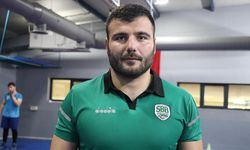 İşitme engelli milli güreşçi, olimpiyat şampiyonluğunu tekrarlamak istiyor