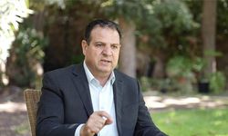 İsrail parlamentosunda Trump'ı protesto eden Milletvekili Avde: Kral çıplak, dedik