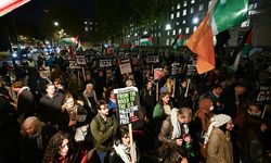 Londra'da İsrail'in ateşkesi ihlal ederek Gazze'ye saldırıları protesto edildi