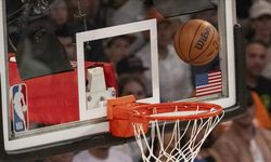 NBA'de San Antonio Spurs sezona galibiyetle başladı