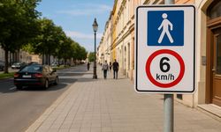 Slovakya'da kaldırımları kullananlara hız sınırı getirildi