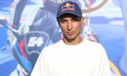 Toprak Razgatlıoğlu, MotoGP'de 'doğduğu şehrin plakasıyla' yarışacak