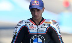 Toprak Razgatlıoğlu, Superpole'de rakibinin çarpması sonucu yarışı tamamlayamadı