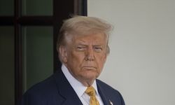Trump, Kongre baskınında Biden yönetiminin FBI ajanlarını kalabalığın arasına yerleştirdiğini iddia etti