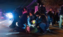 ABD'de polis, eski İsrail Savunma Bakanı Gallant'ı protesto edenlere sert müdahalede bulundu