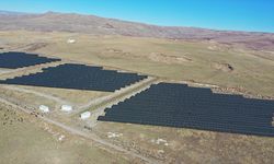Ağrı'nın güneşi devlet desteğiyle elektrik enerjisine dönüşüyor