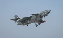 Bayraktar KIZILELMA hava-hava füzesiyle dünyada ilke imza attı