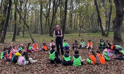 Doğa sevdasını öğrencilerinde çevre bilincine dönüştürüyor
