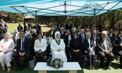 Emine Erdoğan, Güney Afrika'da Uluslararası Maarif Okulu'nu ziyaret etti