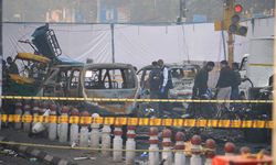 Hindistan'ın başkentinde 'terör olayı' olarak nitelendirilen patlamada ölü sayısı 13'e çıktı