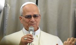 Papa 14. Leo: (İki devletli çözüm) Bunu, devam eden çatışmayı durdurabilecek tek çözüm olarak görüyoruz